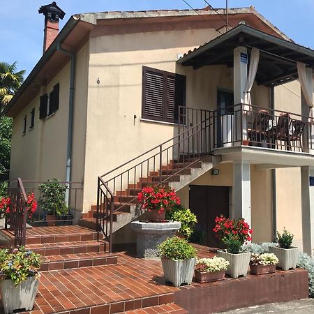 Apartman Elvis Lovran Luaran gambar